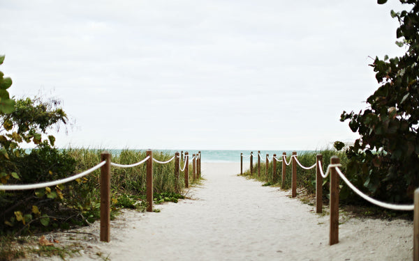 Lookbook, On Location - Miami image