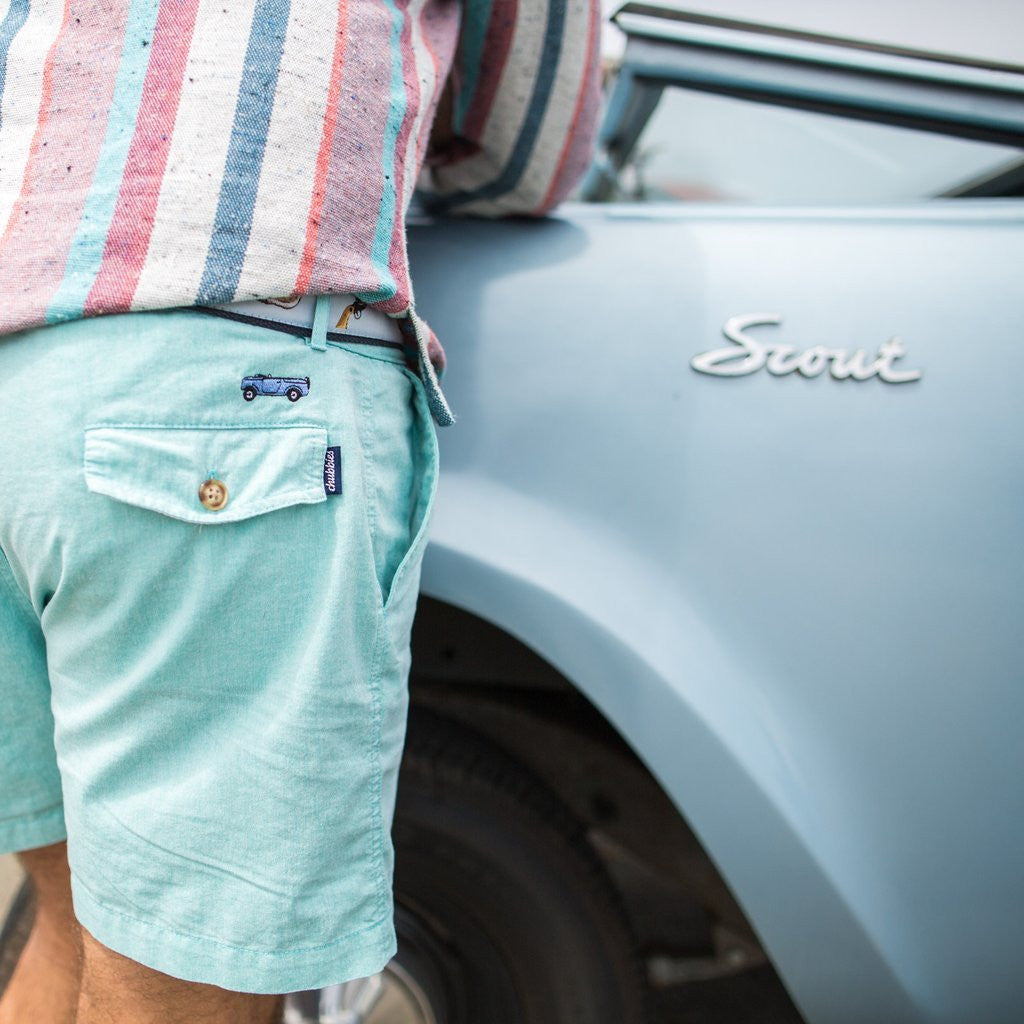 Shorts with ribbon clearance belt